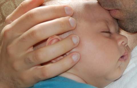 Dad is such a good pillow…