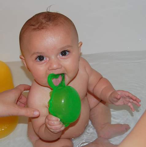 Bathtime is snack time, right?