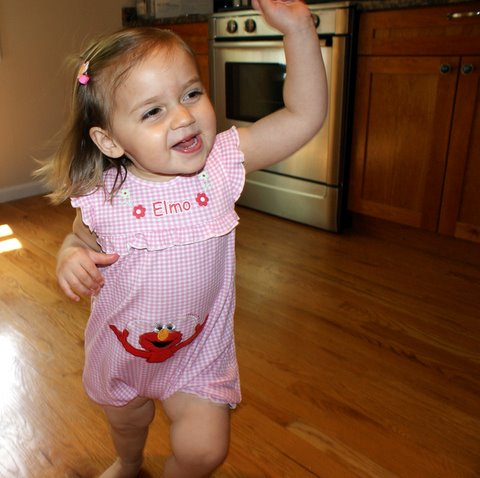 I love my new Elmo outfit!